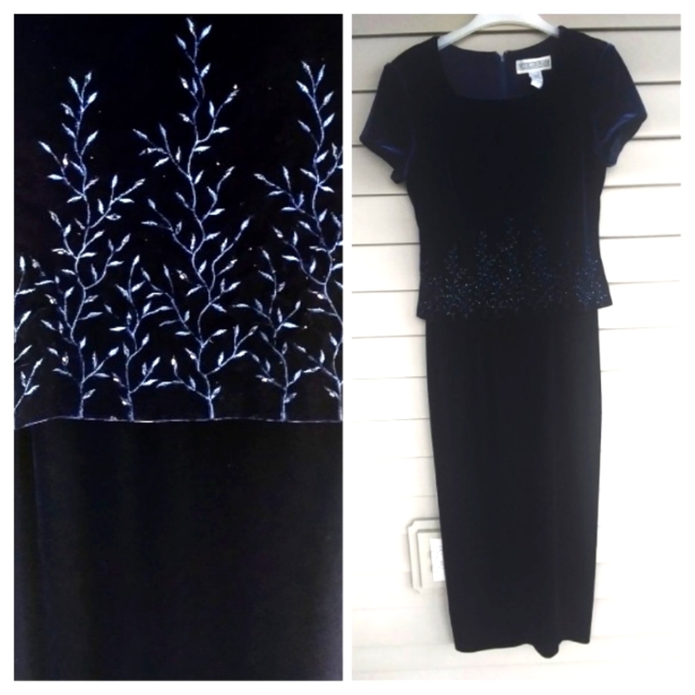 Jessica Howard Navy Blue Stretchy Velvet Dress Size 10